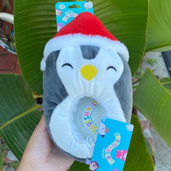 Squishmallows Other - Squishmallow penguin Christmas slippers 11/12